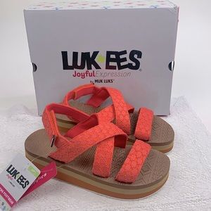 Muk luks Papaya Sandals Sz 9 New NWT Coral Pink Orange Light cushioned Non skid